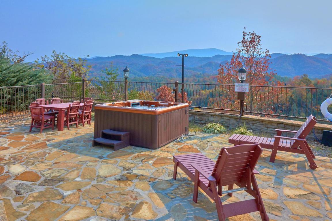 Journey'S End, 5 Bedrooms, Sleeps 12, Private Outdoor Pool, Theater, Sauna เซอเวียร์วีล ภายนอก รูปภาพ