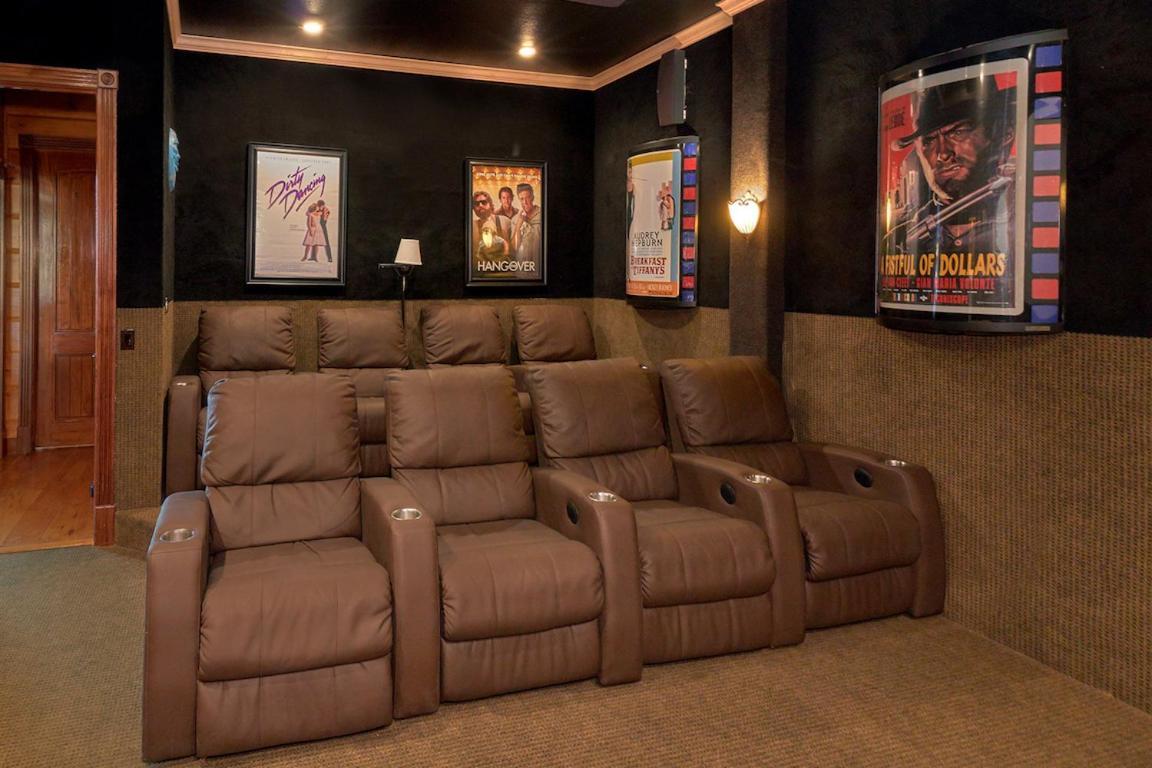 Journey'S End, 5 Bedrooms, Sleeps 12, Private Outdoor Pool, Theater, Sauna เซอเวียร์วีล ภายนอก รูปภาพ