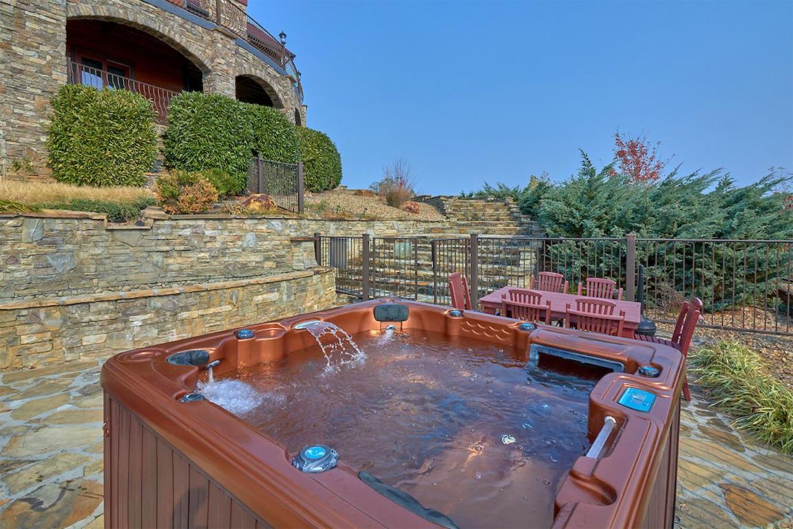 Journey'S End, 5 Bedrooms, Sleeps 12, Private Outdoor Pool, Theater, Sauna เซอเวียร์วีล ภายนอก รูปภาพ